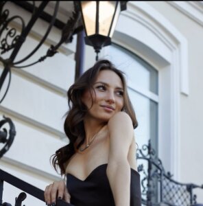 TanishaFazzio Public Pic 5