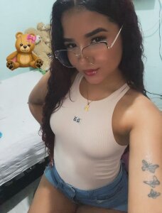 emily_jacobs1 Know me better Pic 3