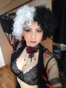 allie_pearl Cruella de Vil 🖤🤍 사진 4