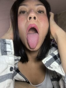 salome_stockman_s Begging for your cum in my mouth Pic 2