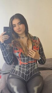 Shanntal_: Spider hot babe ( 3 фото)
