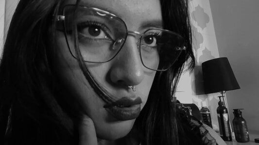 EimmyAdams I need a good punishment. 🥴😈⛓️‍💥  6টি ছবি