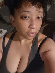 Marie-PetiteSweaty Selfies图片 4