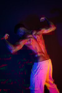 maximo_vega_newvpowe back图片