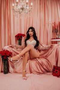 IzzyWild Sweet or naughty? On Valentine's Day, I'm both. 🎀🍓 صورة واحدة|IzzyWild Sweet or naughty? On Valentine's Day, I'm both. 🎀🍓 صورتان|IzzyWild Sweet or naughty? On Valentine's Day, I'm both. 🎀🍓  2 صور|IzzyWild Sweet or naughty? On Valentine's Day, I'm both. 🎀🍓  2 صورة