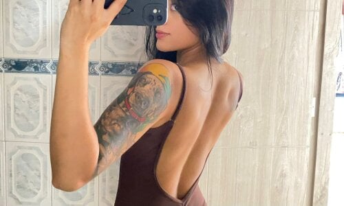 ValeriaMarquez Public টি ছবি