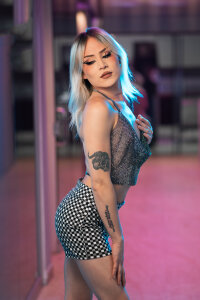 DominaDiosa