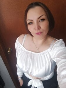 helen_stepmom Public Pic 5