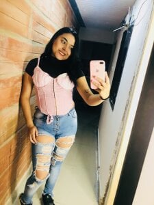 Sweet_xuee18 What a beautiful smile, what beautiful eyes Foto 6