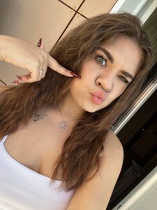 Miss_Delia Public Pic