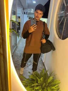 UlisesTrenh relax Pic 3