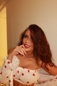 AnaisBellas Anatomy of Expression 👄 Pic