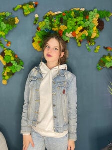 Linda_Reed_ Public Pic 3