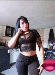 im_yours_01 Daniella Pic 8