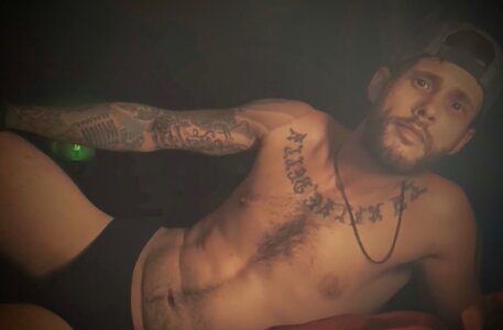 wickeddlover0128 Little bit of everything Pic 2