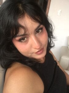 miaanddemian Public Pic 4