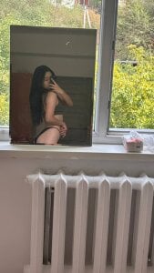 kimiko_xo ME MYSELF AND I Pic 4