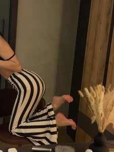 ST0RM1_GFEのHello)の 6枚の写真