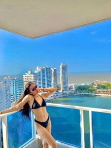 GabbieSkinny A sexy girl on the beach !😍🏖👙 Poză 8