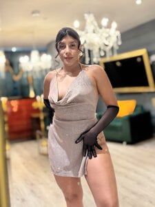 CharlotteCox_elegant but naughty图片 2