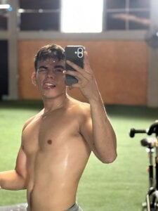 its_liam18 creating my body Kuva