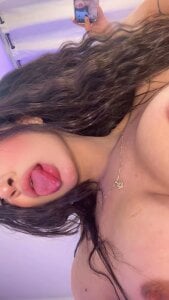 ey de jenn_fit  3 photos