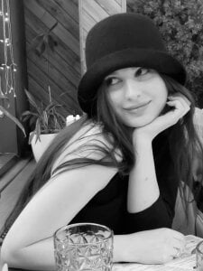 FloraOnstad Public รูป  4