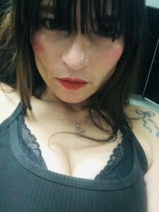 LanaGreySexy Public Pic 2