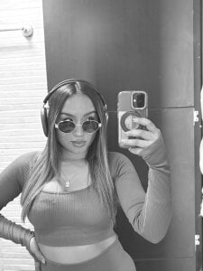 MiaXo1: Public ( 4 фото)