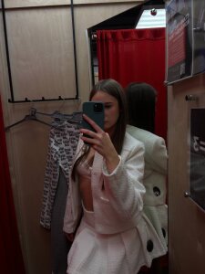 JerleneBaden I like shopping😍 Pic 2