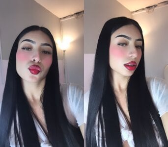 Corina_Martinni Public Pic 3