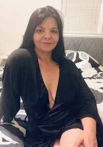 brown-eyes69 Public Pic 6