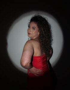 sasi_luna DIVA IN RED Foto 2