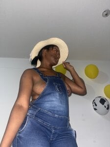 tiffany-smith Hallowen 1 Pic 5