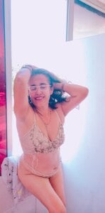 Susaana Public Pic 4