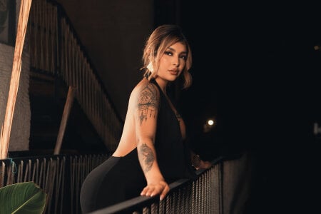 Date with me de LisaMonroe_  2 Imagens