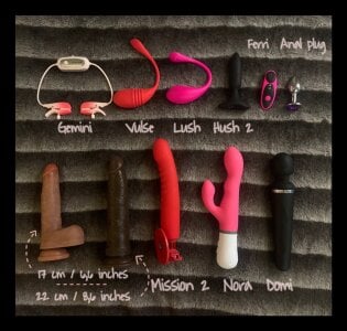 Miley_Smile Toy Catalog صورة واحدة|Miley_Smile Toy Catalog صورتان|Miley_Smile Toy Catalog  صور|Miley_Smile Toy Catalog  صورة