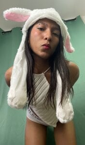 alix_kitty 🤍 Pic 4