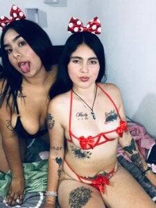 Twodirtyteens18 Public Pic 4