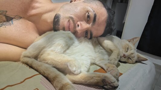 whitebull97 Public Foto 3