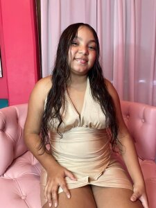 KiraReign Public Pic 8