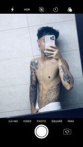 GYM? de Aiden_Rivers_  Imagens