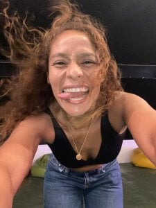 Zoedaniels yours صورة واحدة|Zoedaniels yours صورتان|Zoedaniels yours  8 صور|Zoedaniels yours  8 صورة