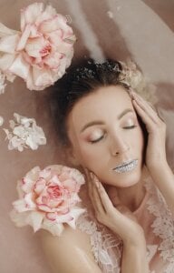 angelicfenix In bath with roses รูป 