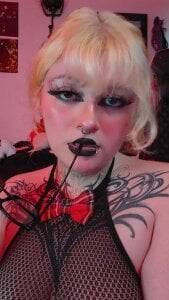 ⭐Blonde⭐ od Mariana_velezz  3 snímek