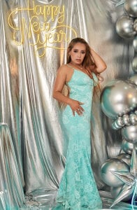 Edna_Copper ✨New Year, New Heat🥂 Pic