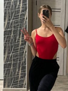 ChelseaCutsforthPublic图片 3