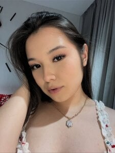 AlberthaEscue naughty girl Pic 3