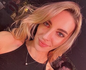 Ava_Ridge Public Pic 7