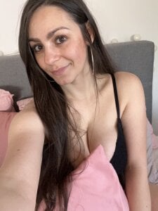Loella-Rose Public Pic 5